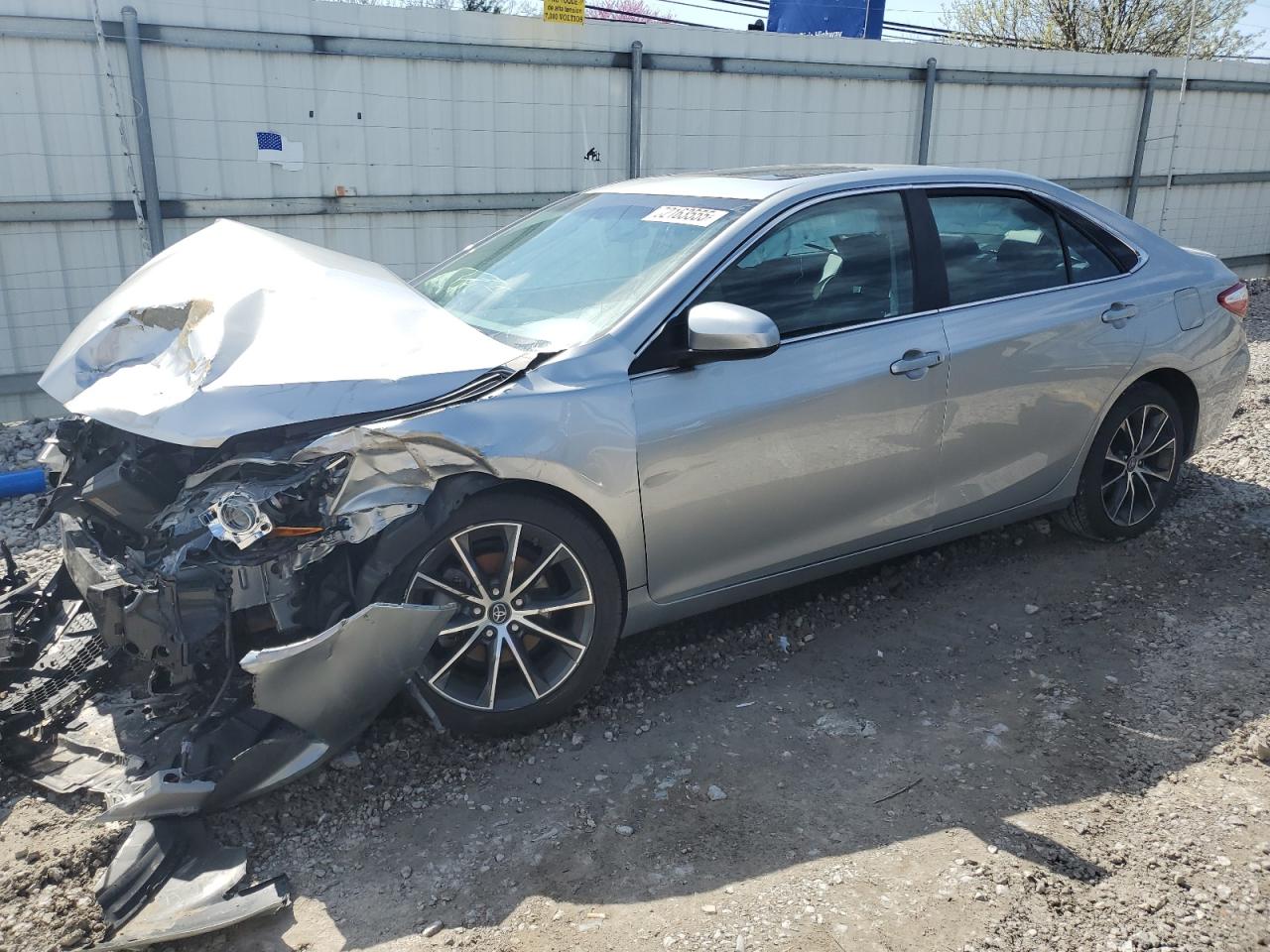 TOYOTA CAMRY LE 2016