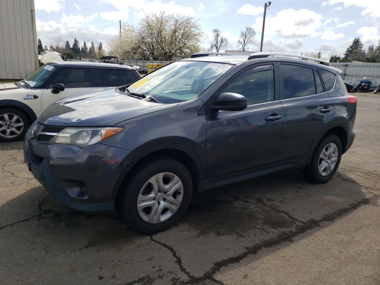 TOYOTA RAV4 LE 2014