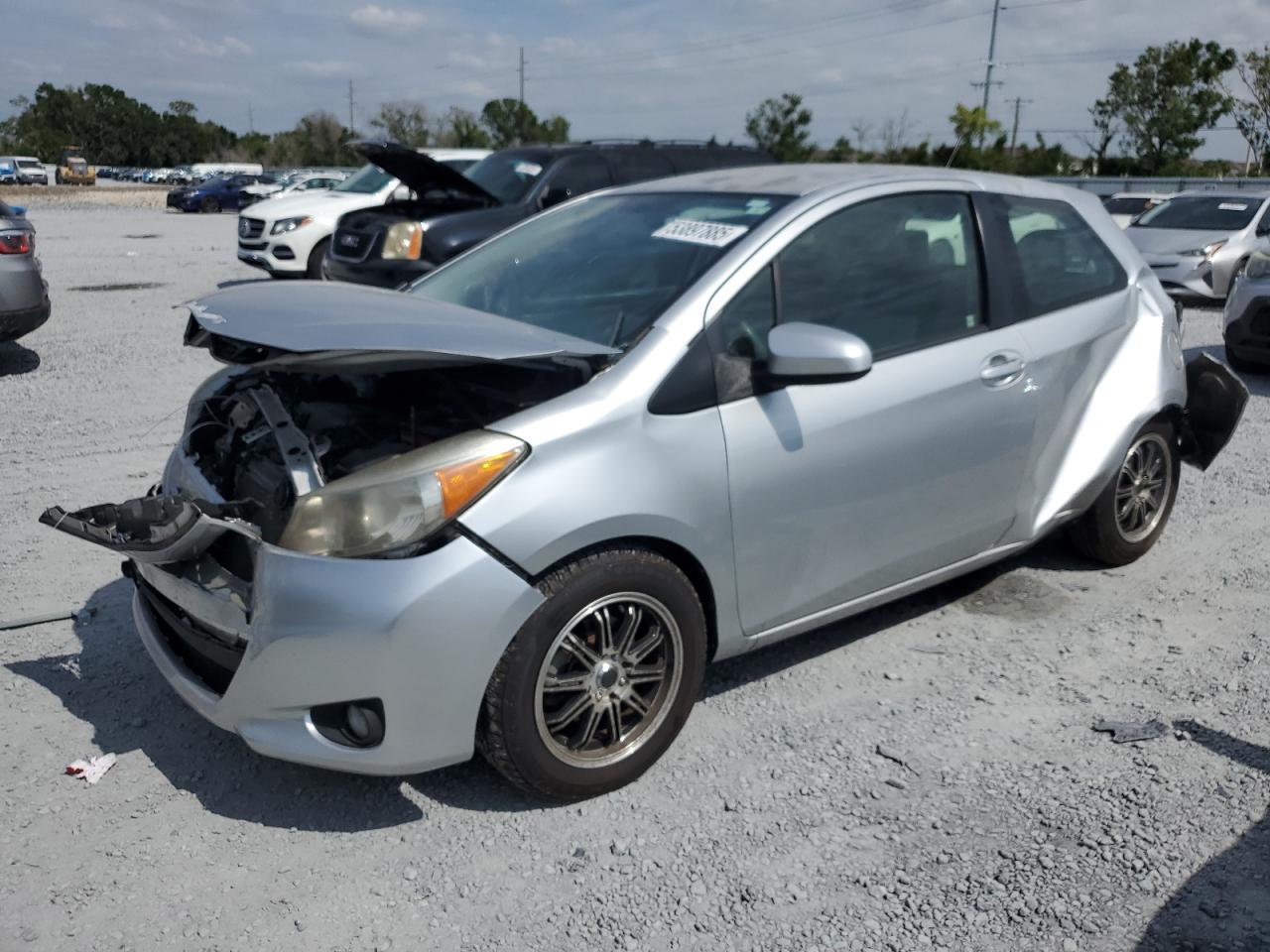 TOYOTA YARIS 2012