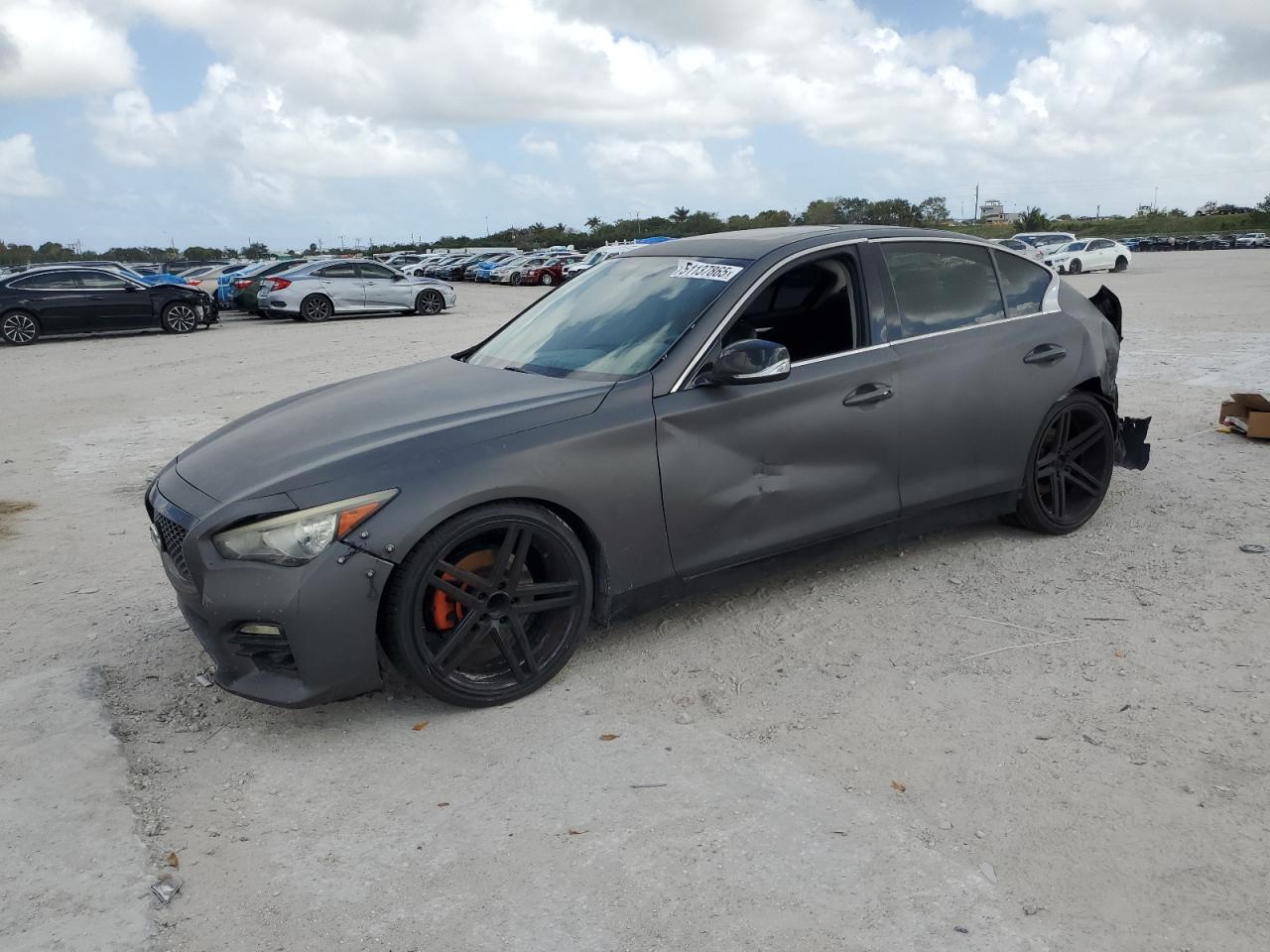 INFINITI Q50 2014