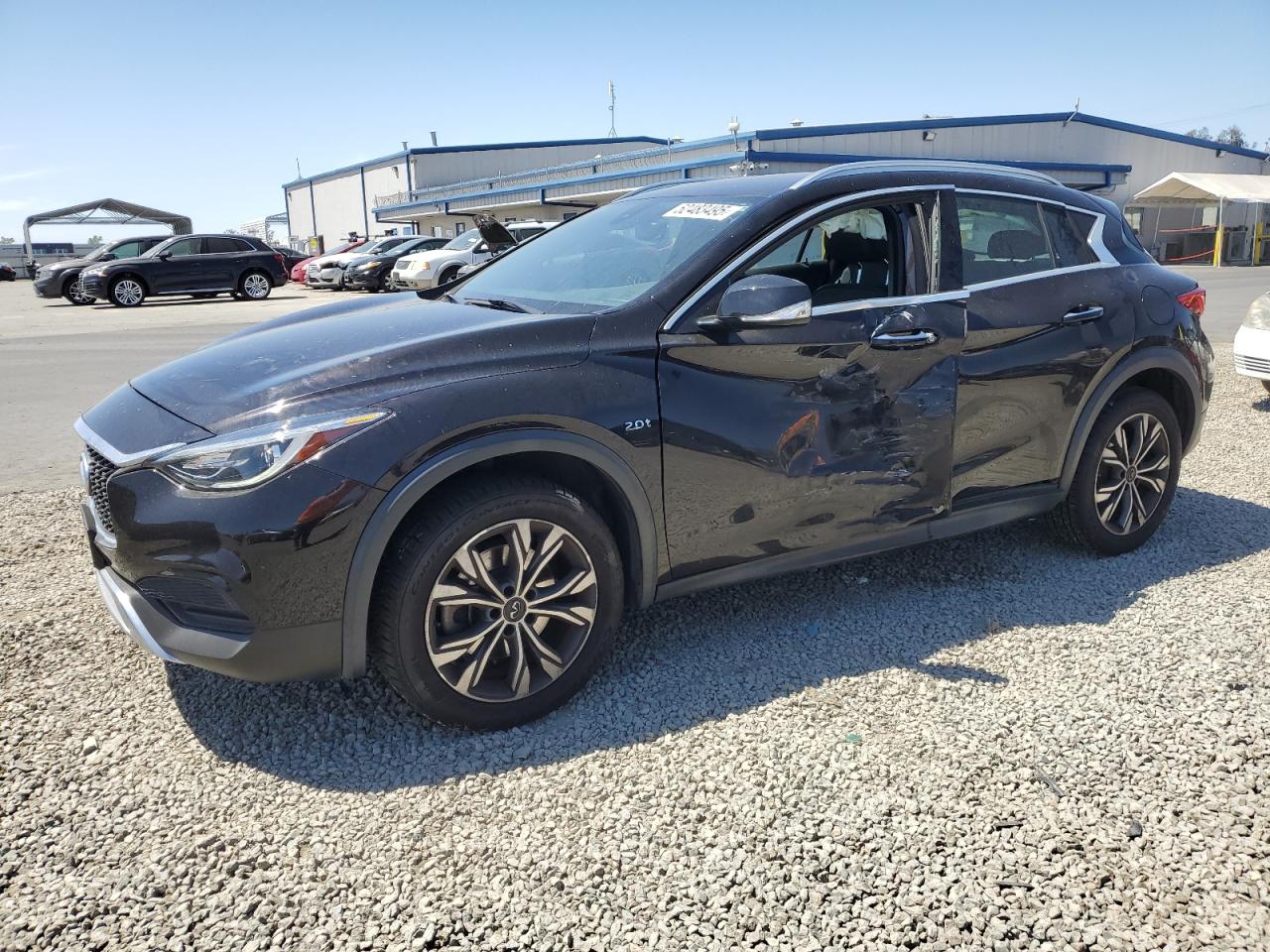 INFINITI QX30 BASE 2017