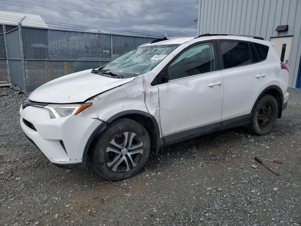 TOYOTA RAV4 LE 2017