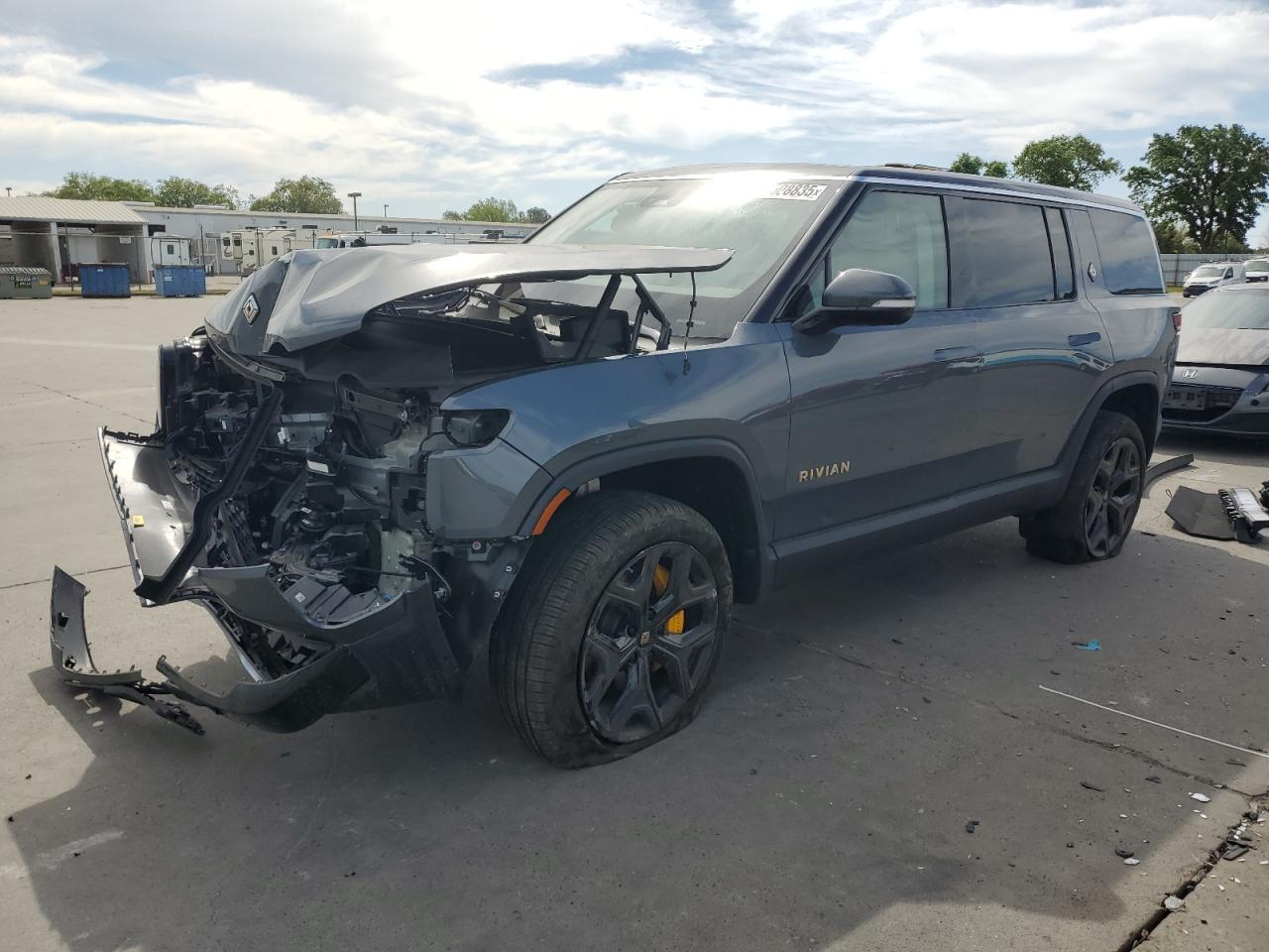 RIVIAN R1S ADVENT 2023