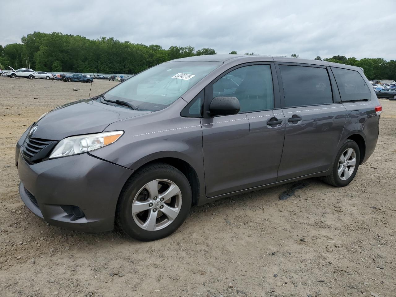 TOYOTA SIENNA BAS 2011