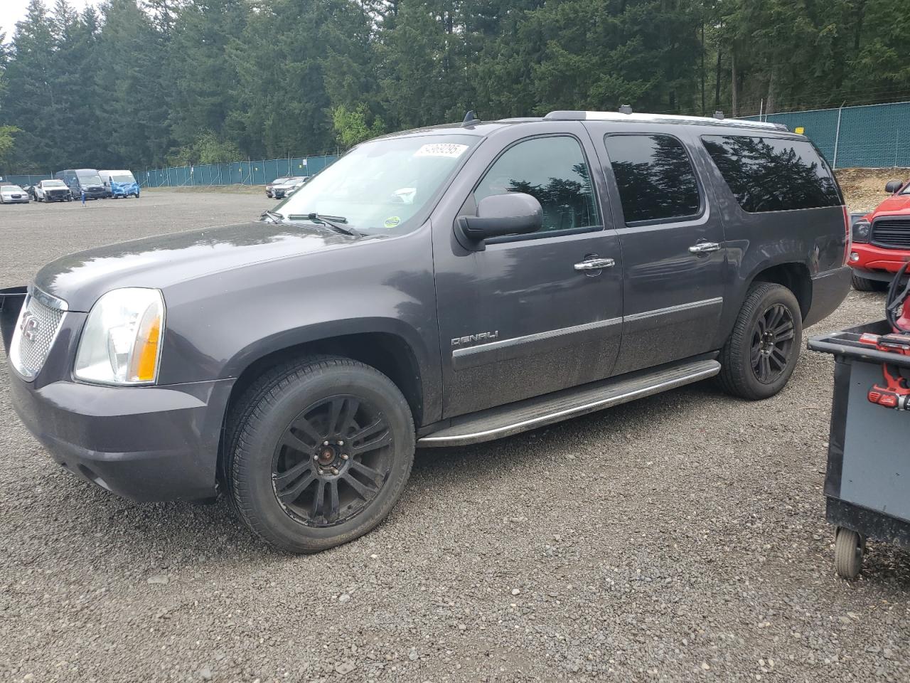 GMC YUKON XL D 2010