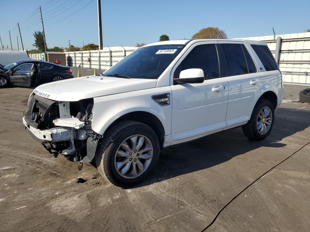LAND ROVER LR2 BASE/H 2015