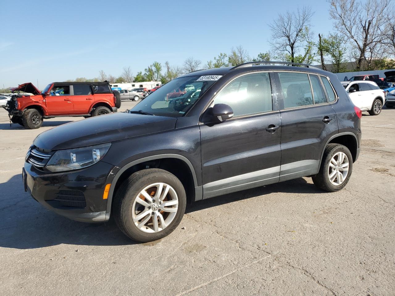 VOLKSWAGEN TIGUAN S 2015