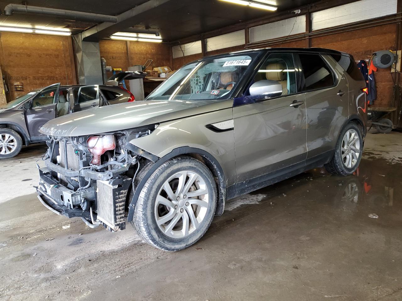 LAND ROVER DISCOVERY 2019