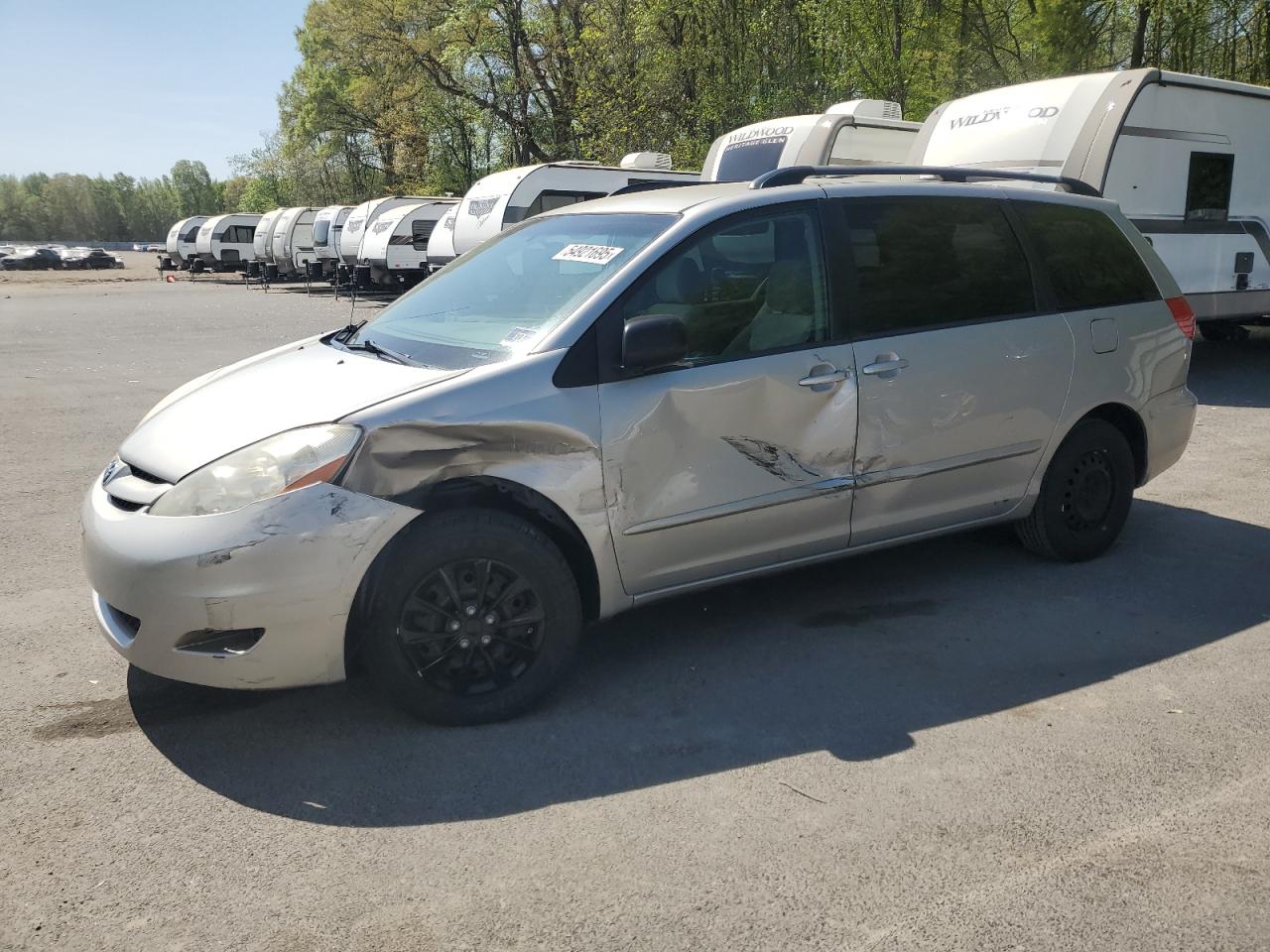 TOYOTA SIENNA CE 2009