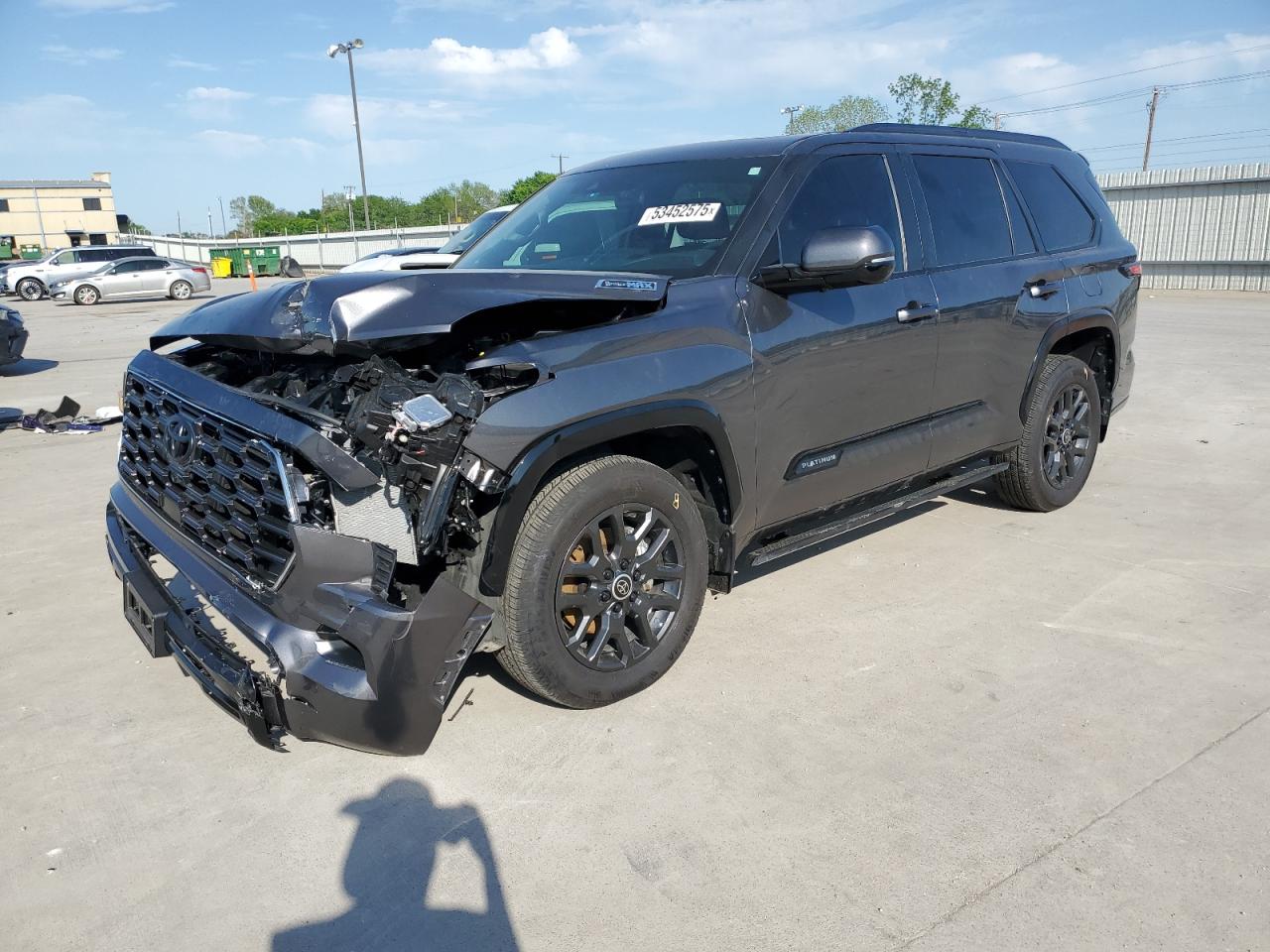 TOYOTA SEQUOIA SR 2024
