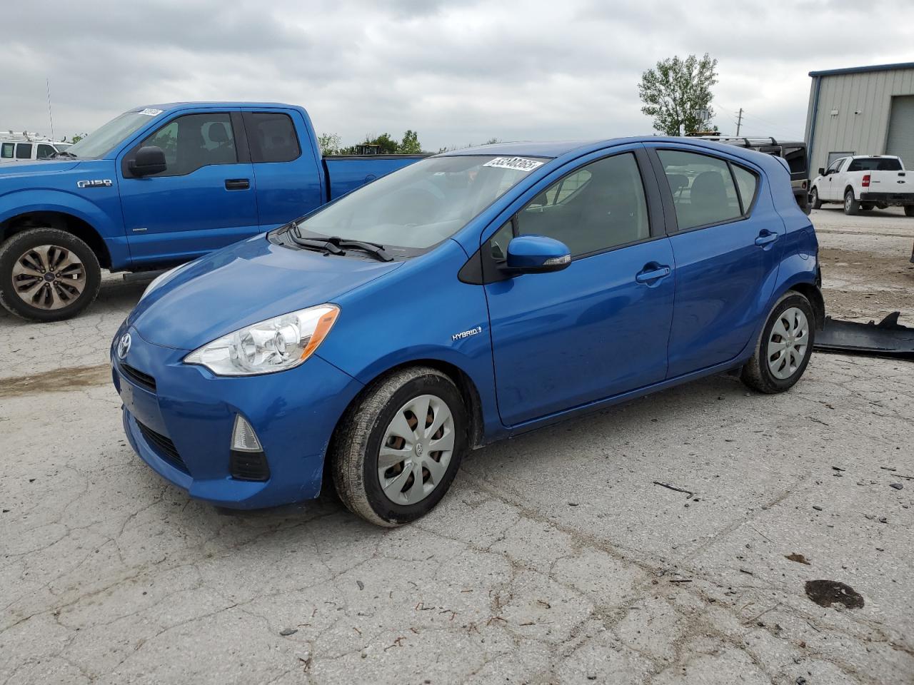 TOYOTA PRIUS C 2014