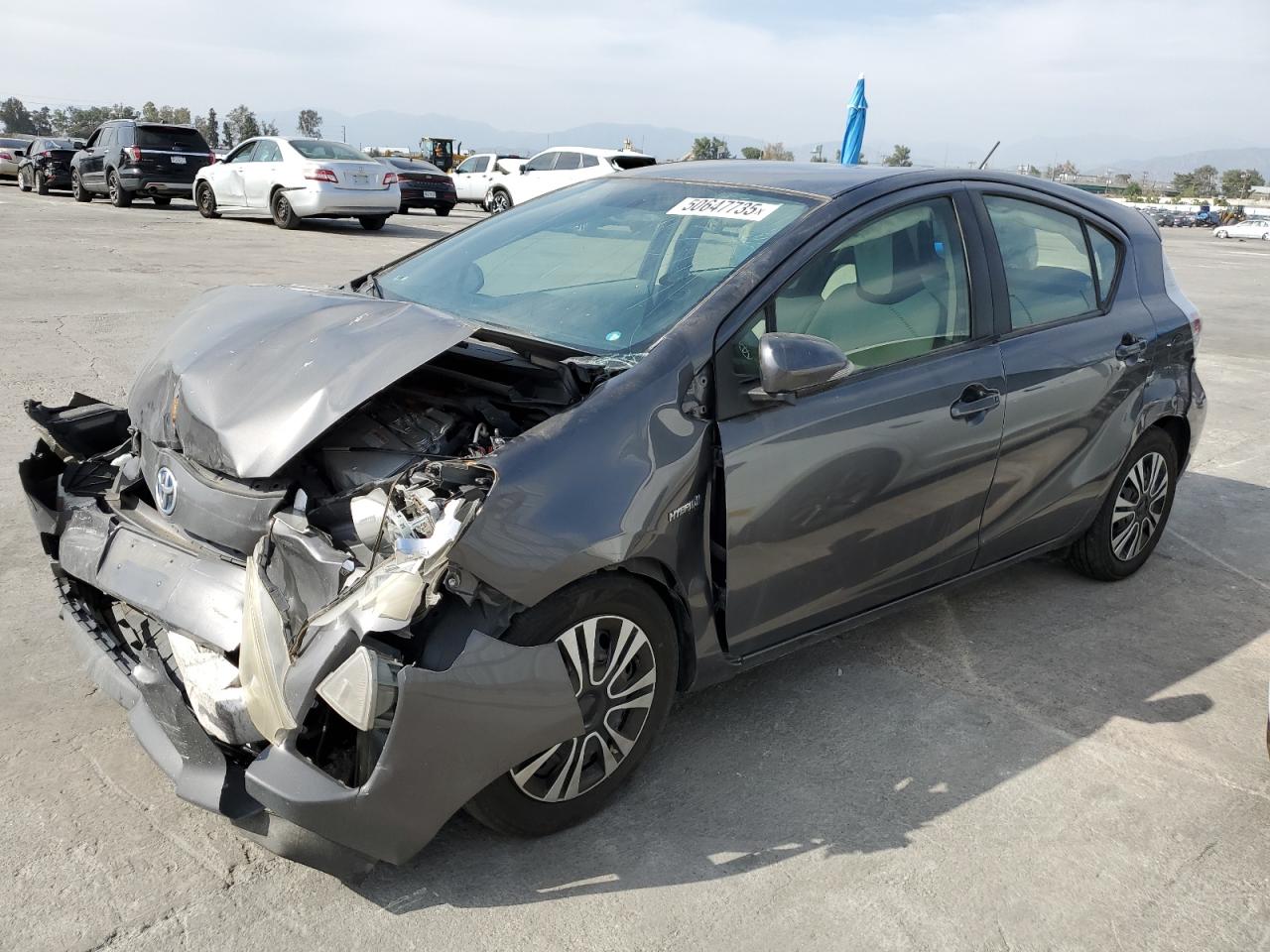 TOYOTA PRIUS C 2013