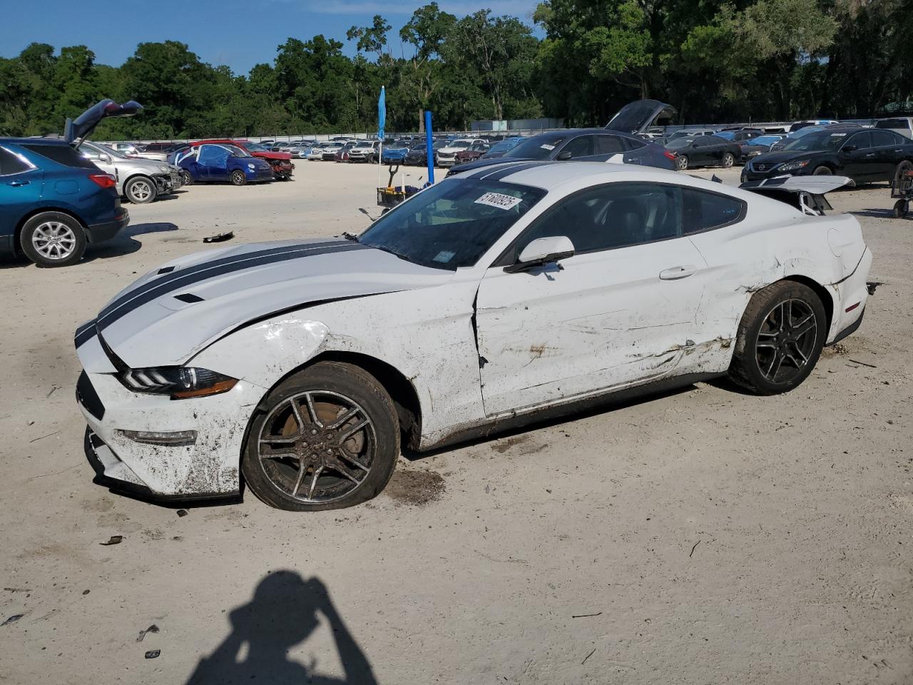 FORD MUSTANG 2021