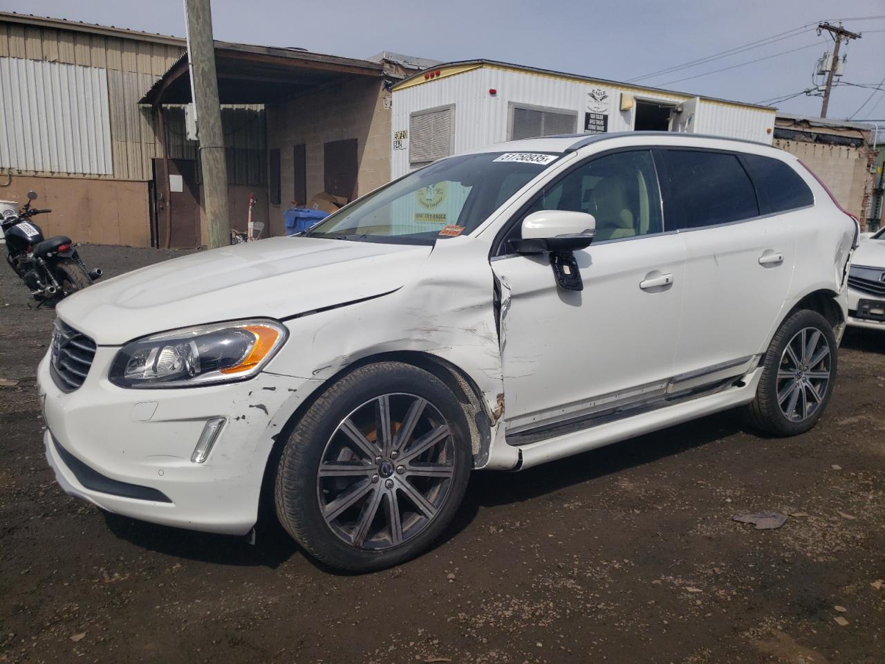 VOLVO XC60 T6 IN 2017