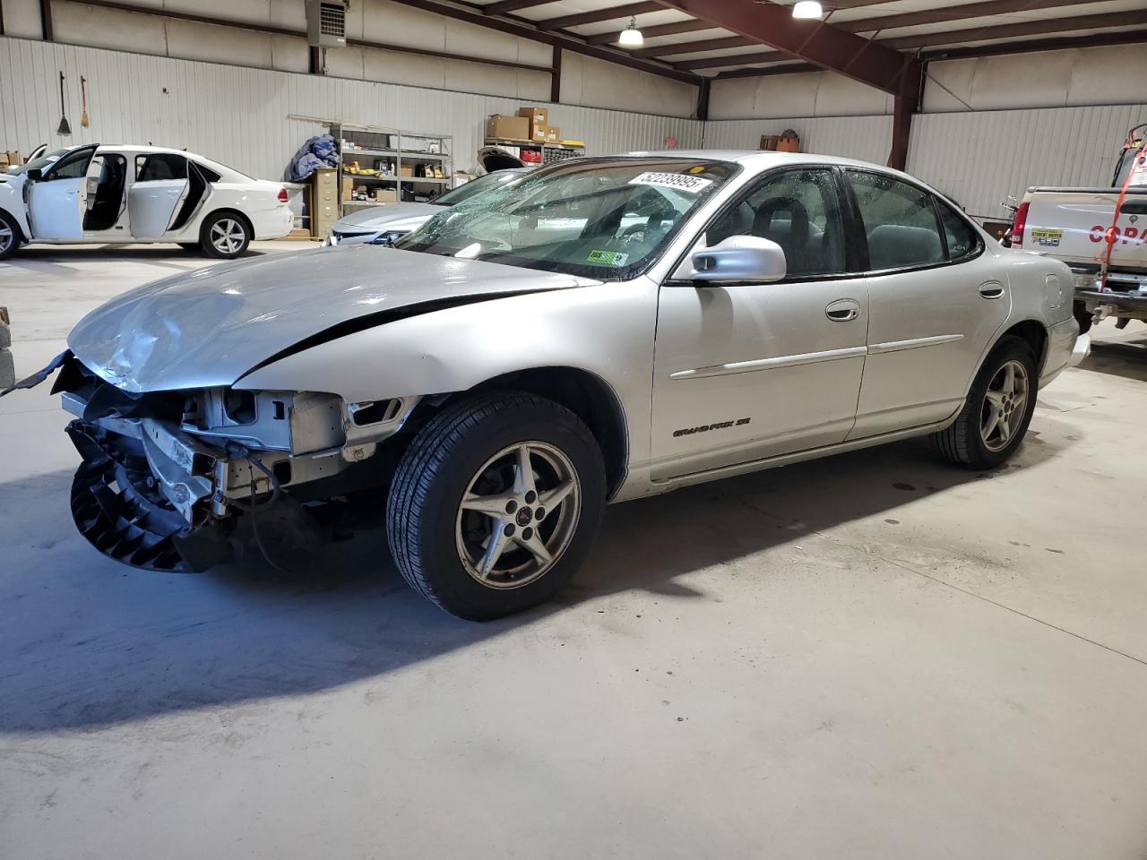 PONTIAC GRAND PRIX 2002