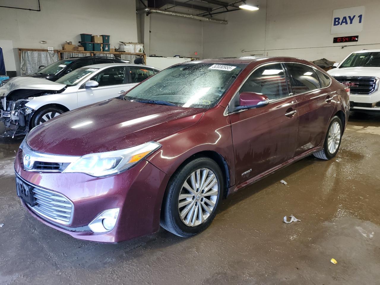 TOYOTA AVALON HYB 2015