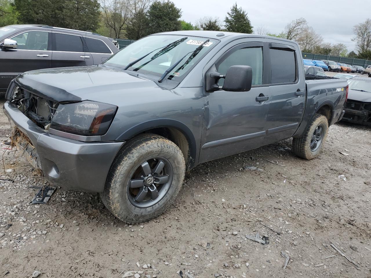 NISSAN TITAN S 2014