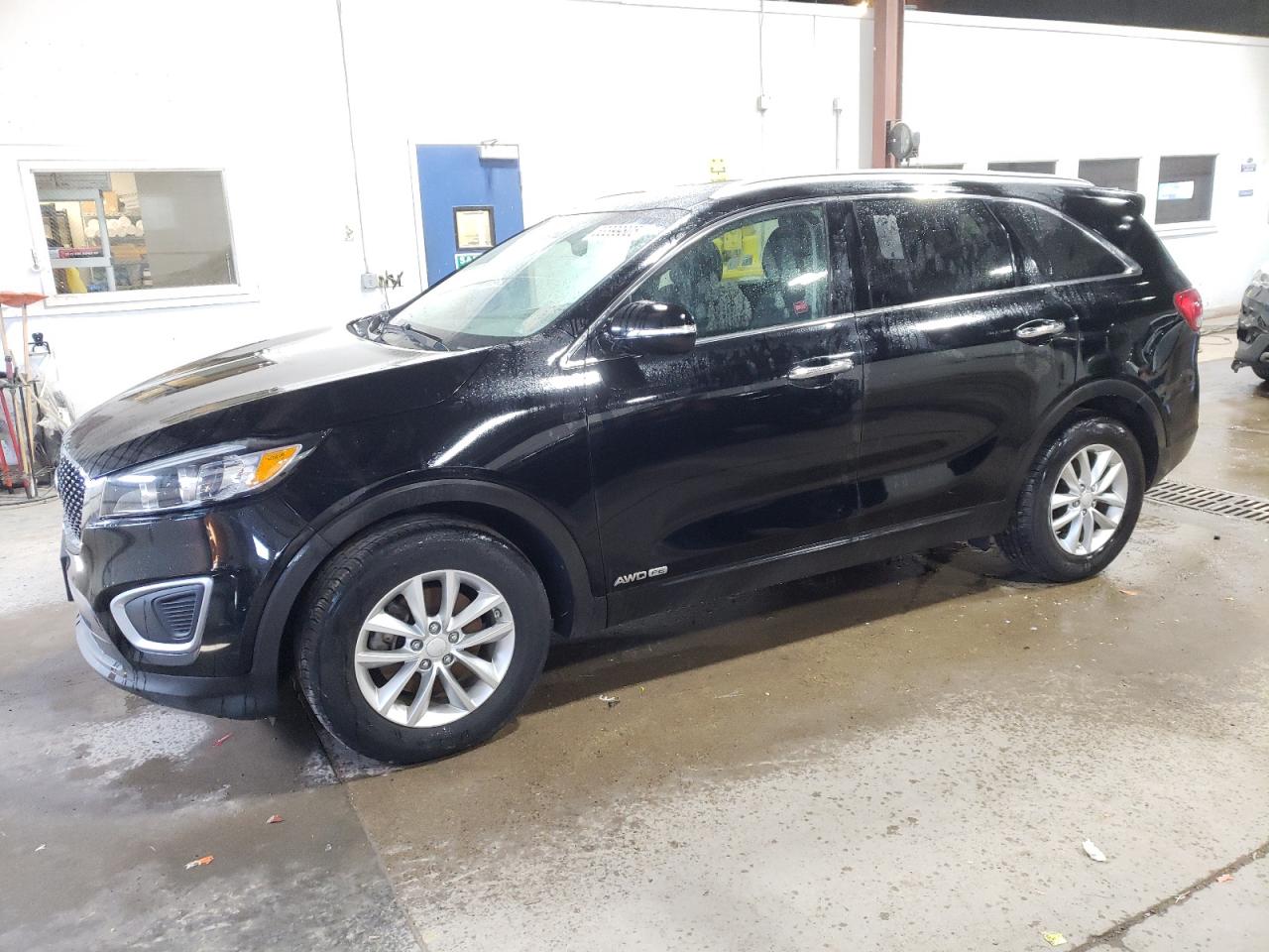 KIA SORENTO LX 2016