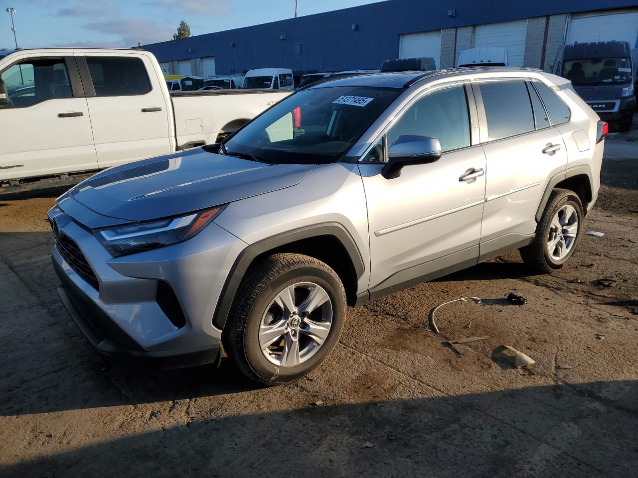 TOYOTA RAV4 XLE 2022