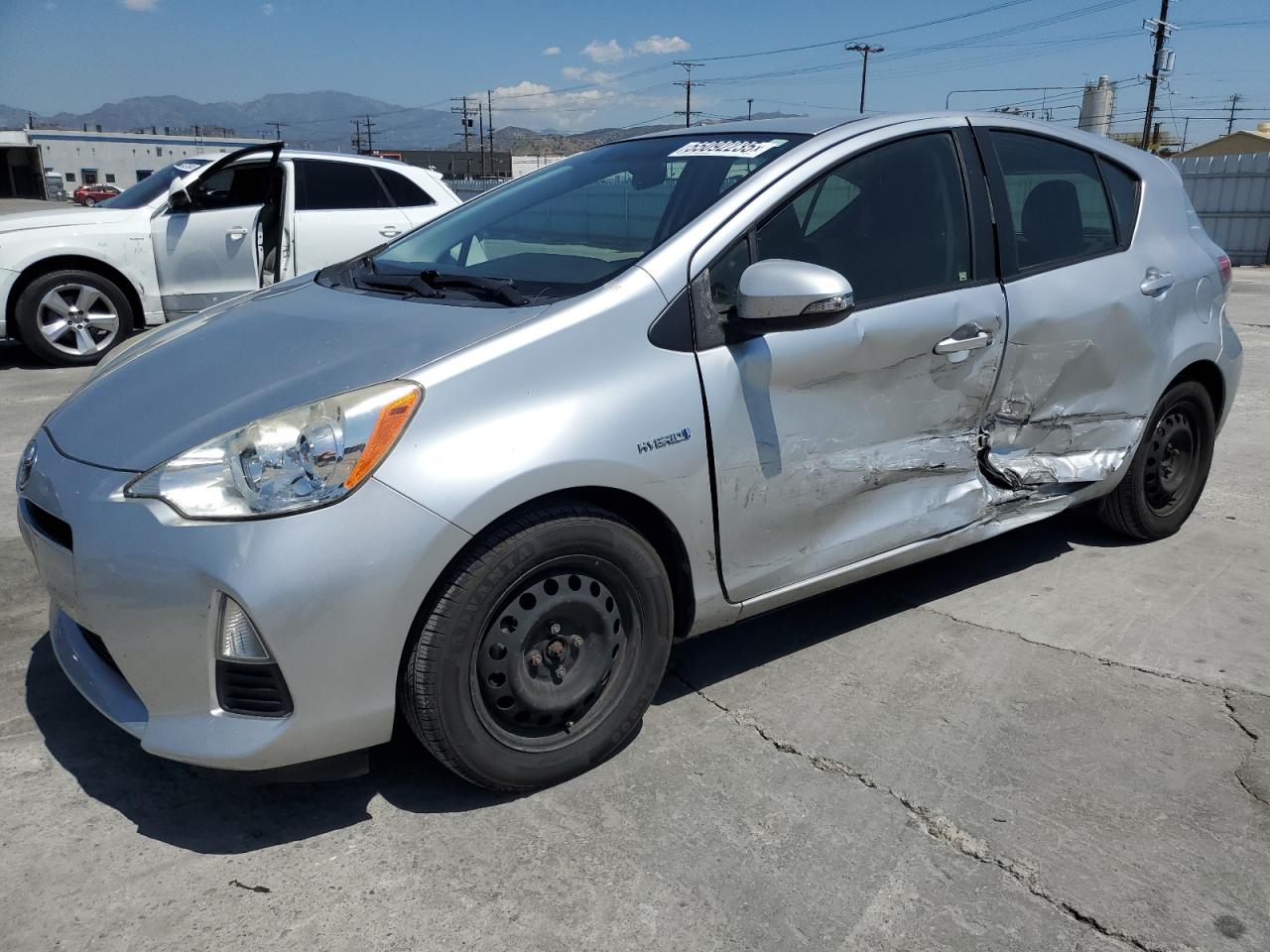 TOYOTA PRIUS C 2014