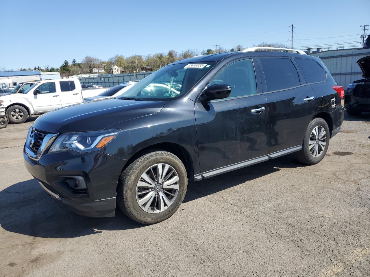 NISSAN PATHFINDER 2017