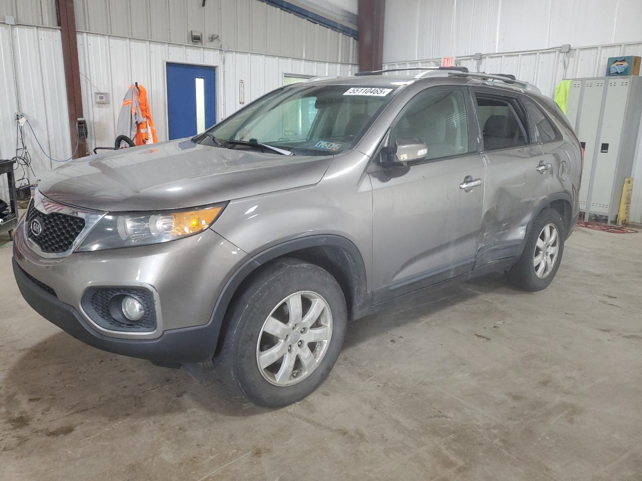 KIA SORENTO LX 2013