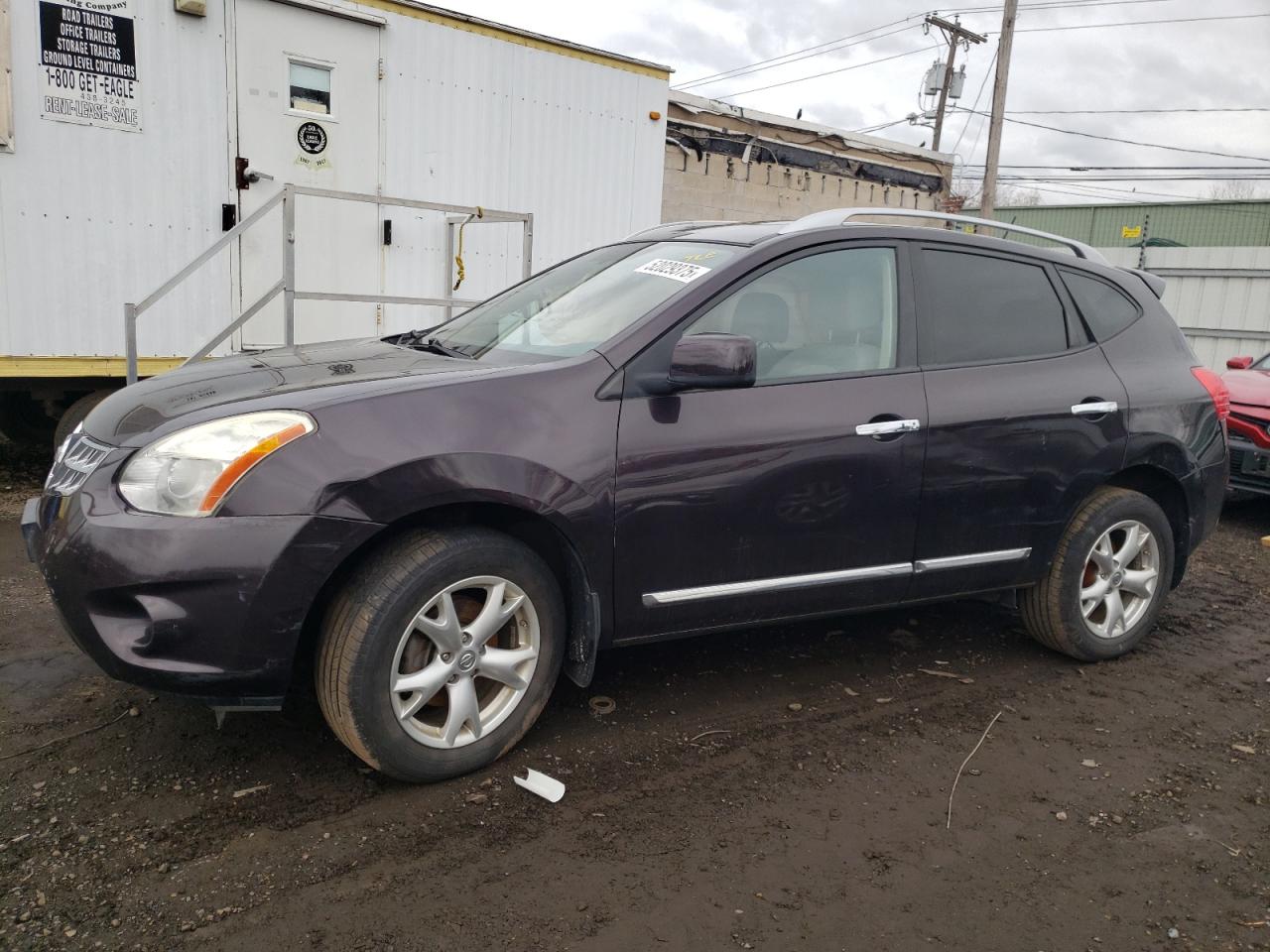 NISSAN ROGUE S 2011