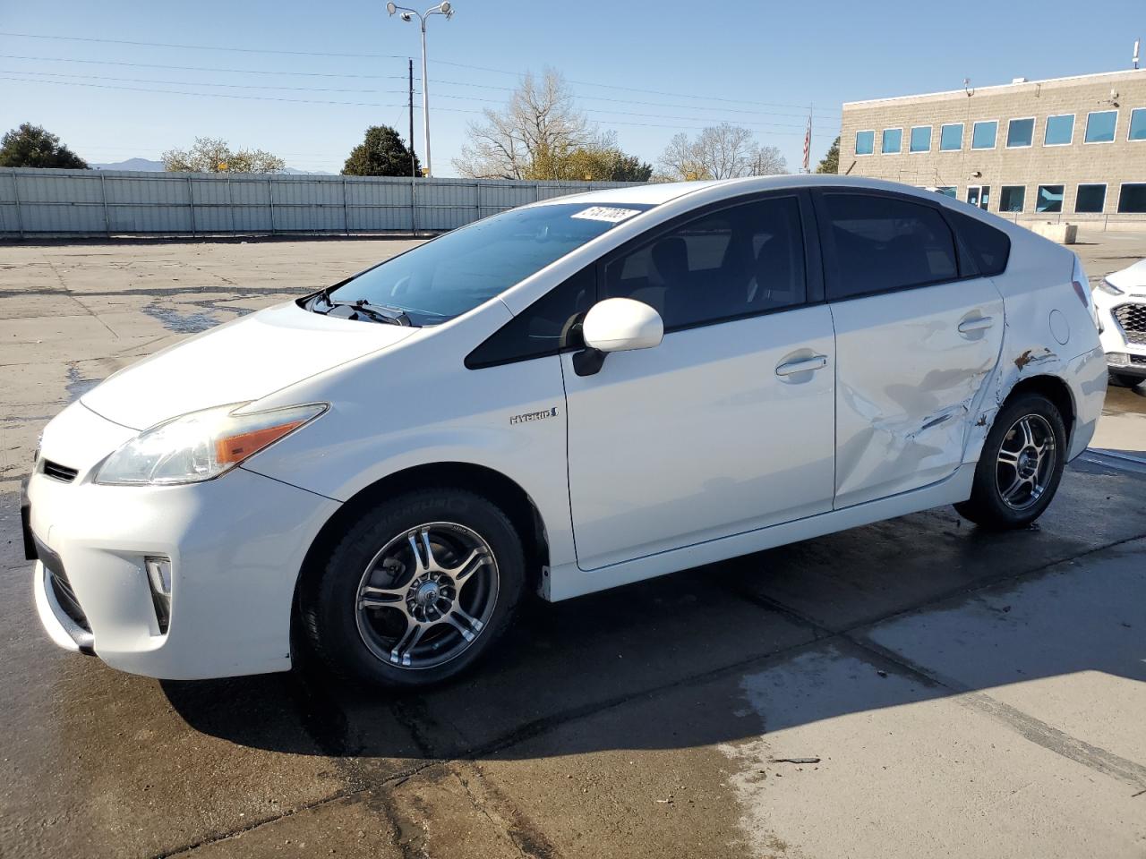 TOYOTA PRIUS 2013