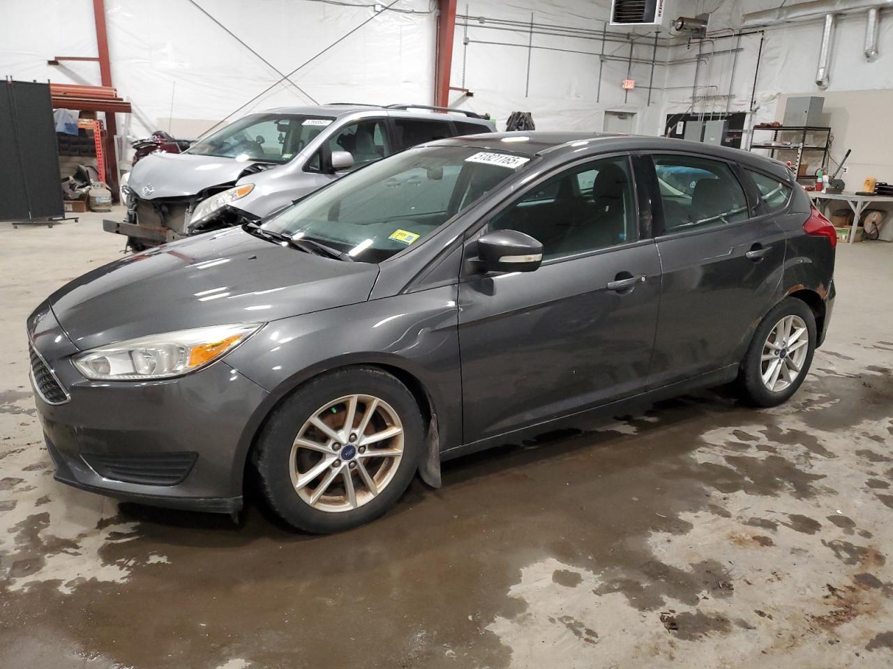 FORD FOCUS SE 2016