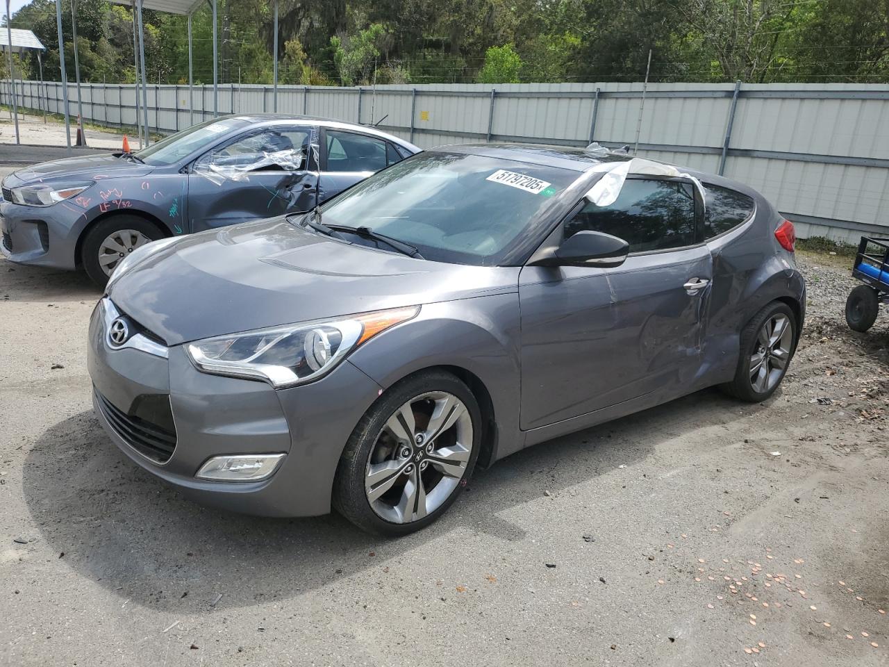 HYUNDAI VELOSTER 2013