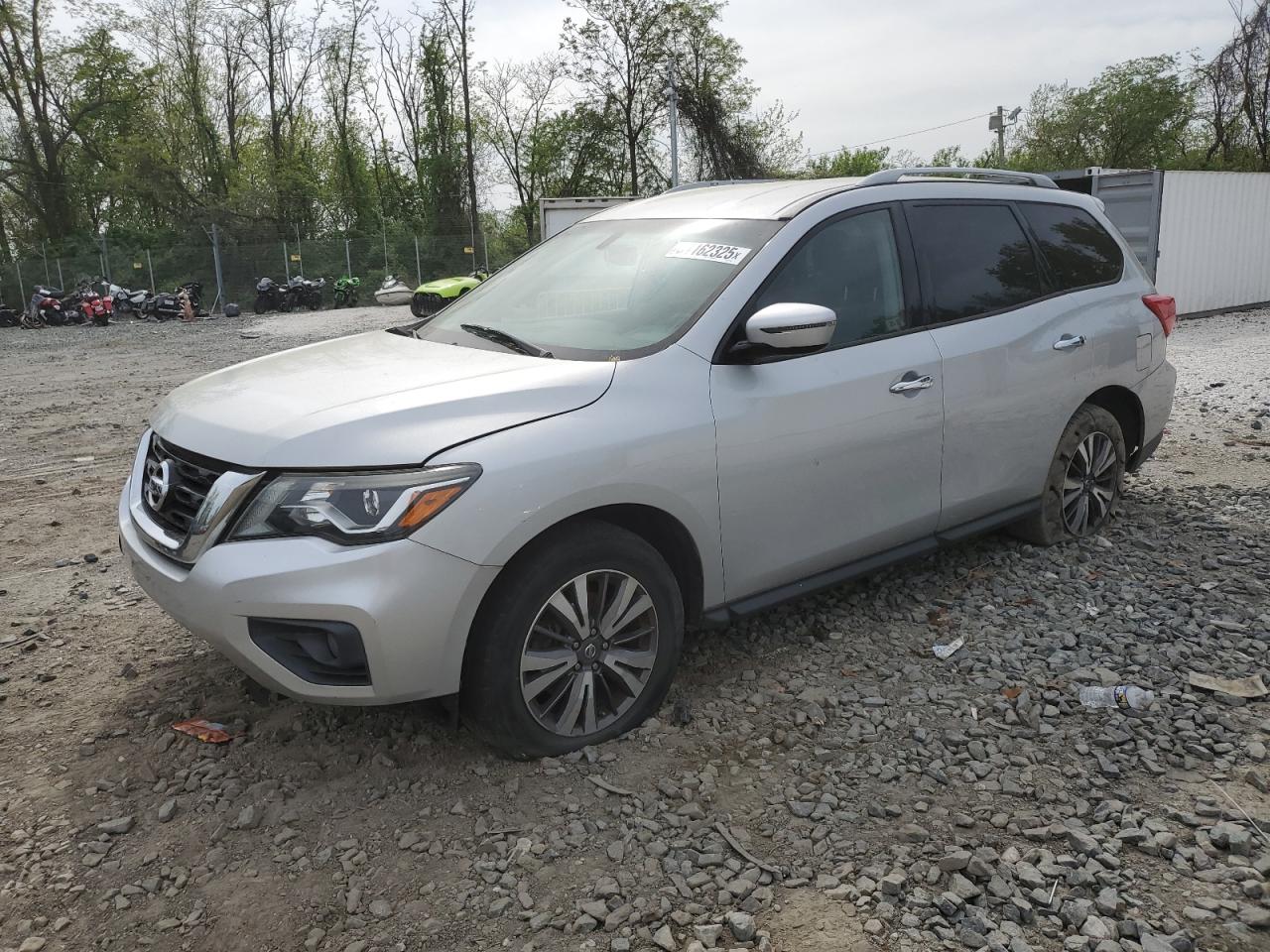 NISSAN PATHFINDER 2017