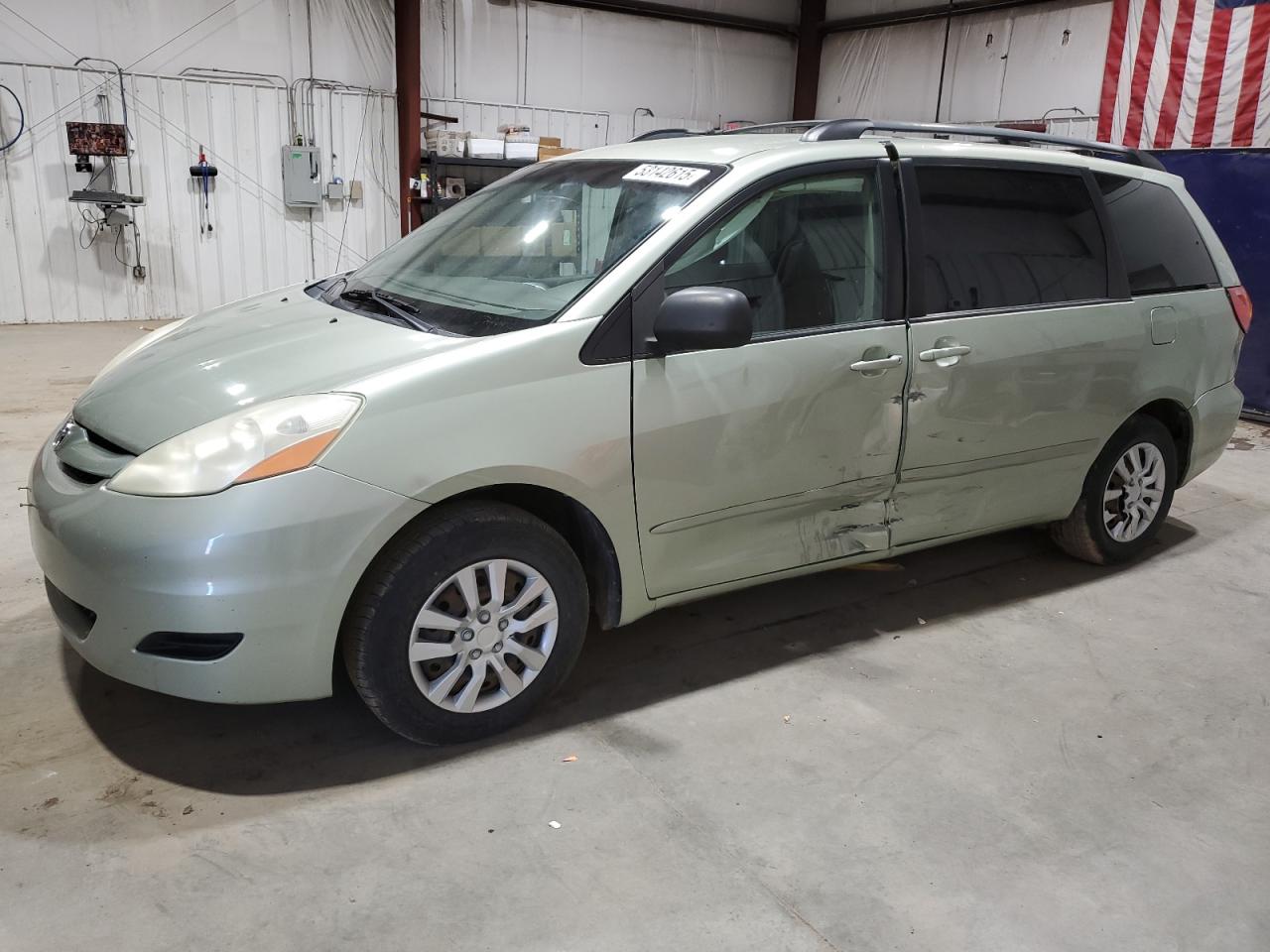 TOYOTA SIENNA CE 2006