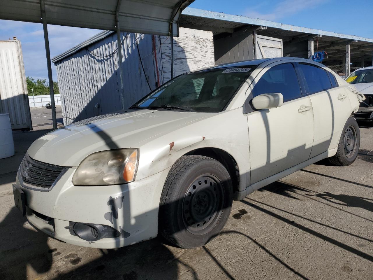 MITSUBISHI GALANT ES 2009