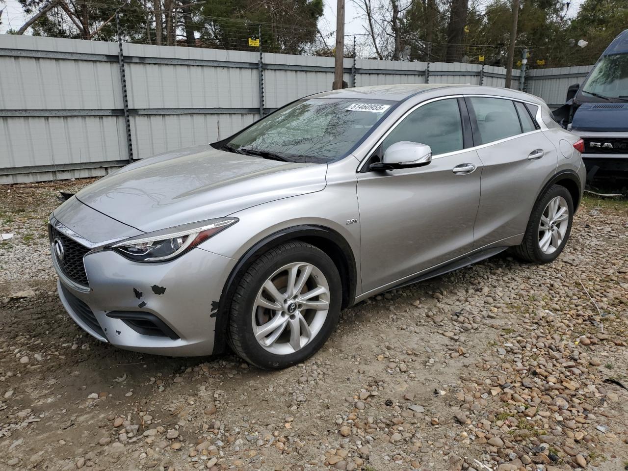 INFINITI QX30 BASE 2017