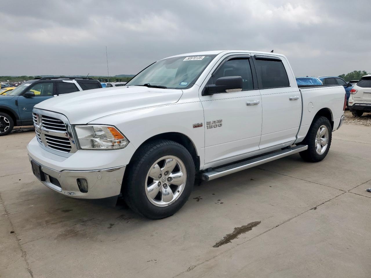 RAM 1500 SLT 2016