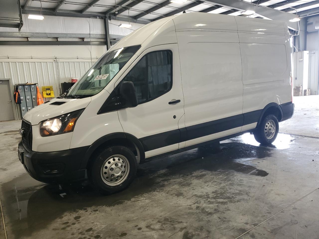 FORD TRANSIT T- 2023