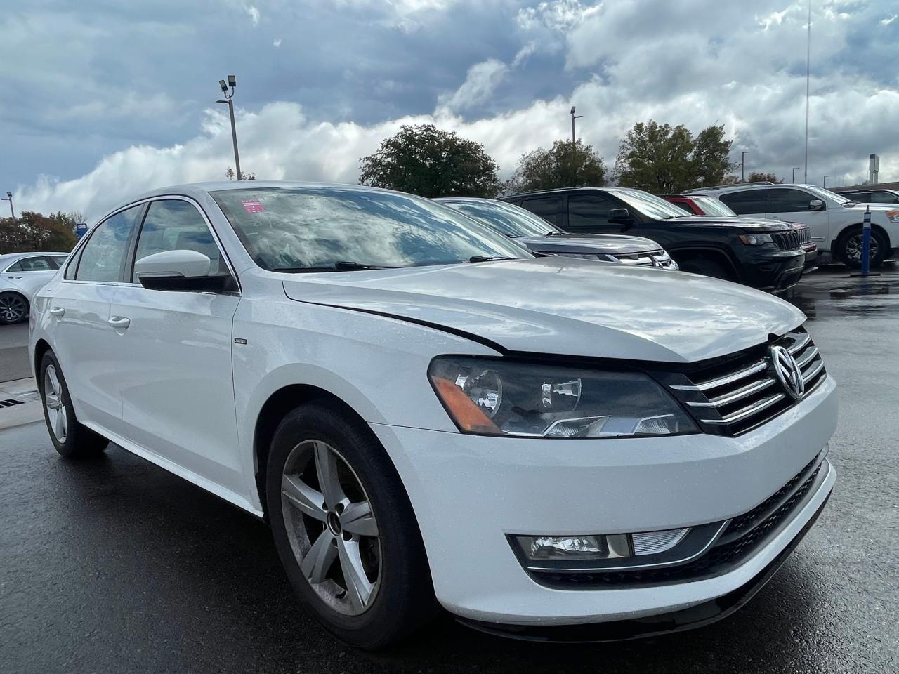 VOLKSWAGEN PASSAT S 2015