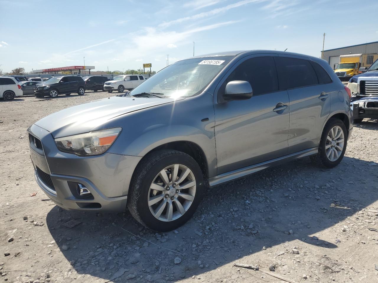 MITSUBISHI OUTLANDER 2011