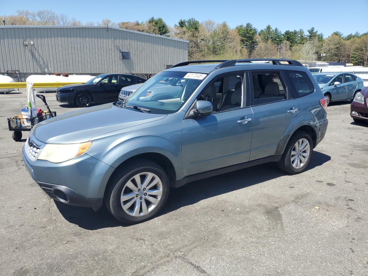 SUBARU FORESTER L 2011
