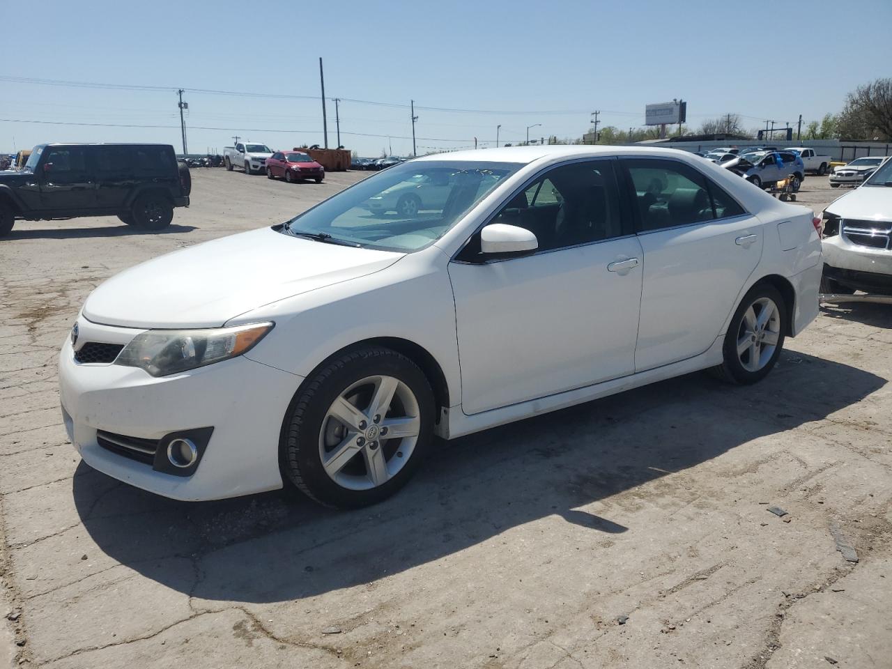 TOYOTA CAMRY L 2014