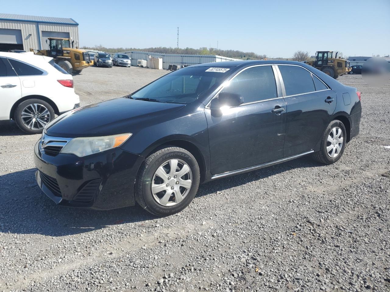 TOYOTA CAMRY L 2013