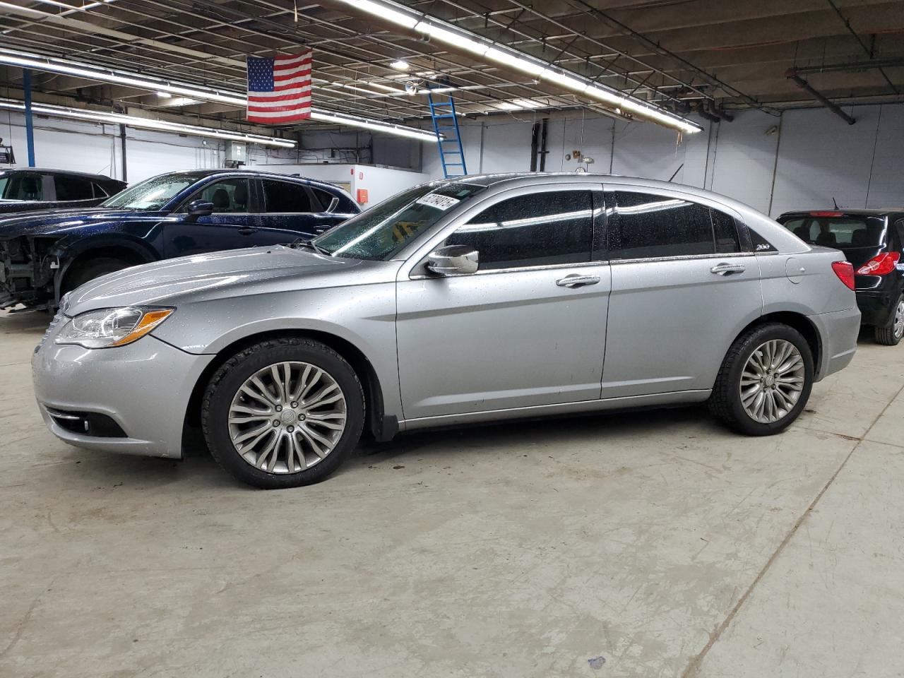 CHRYSLER 200 LIMITE 2013
