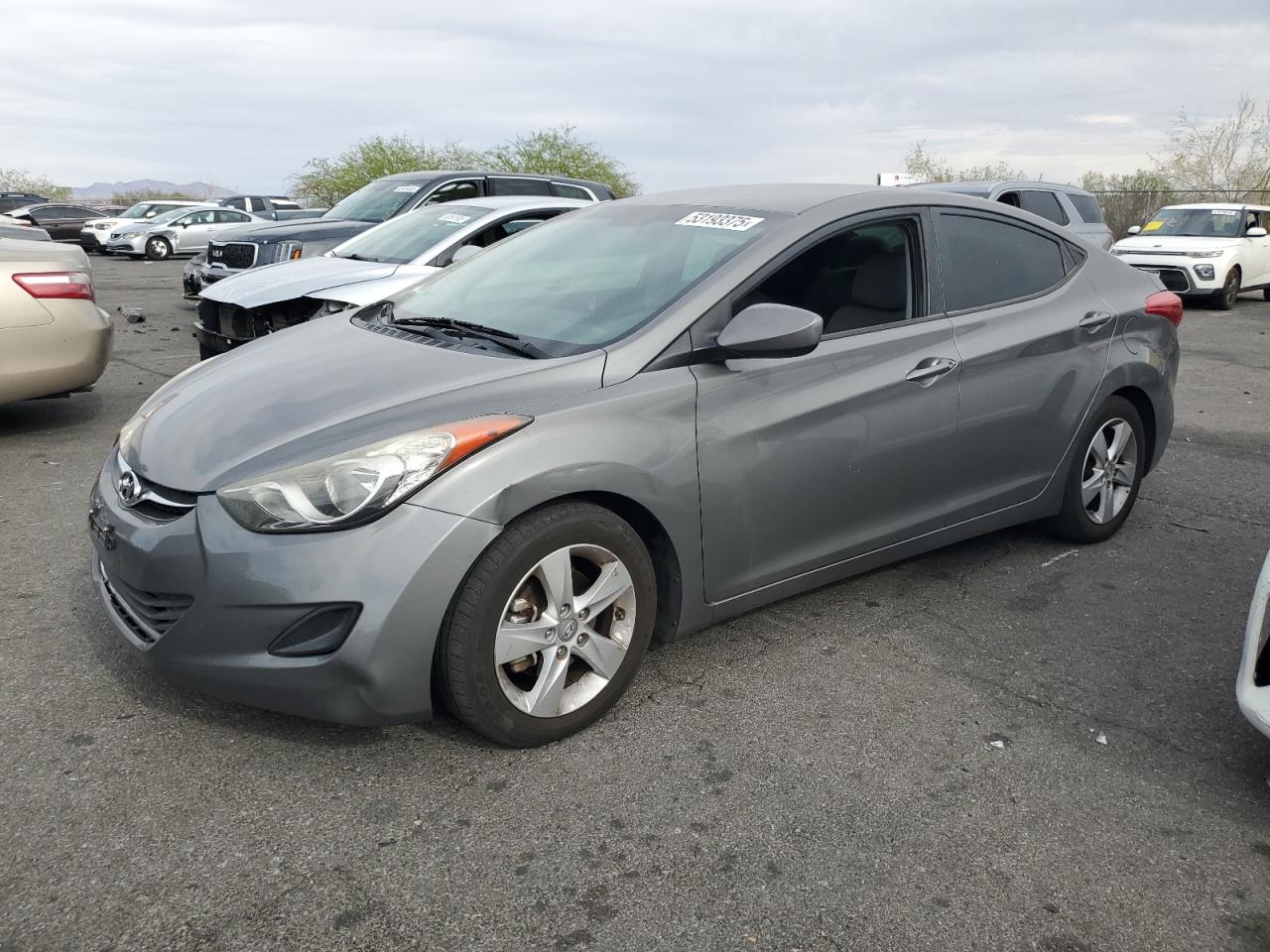 HYUNDAI ELANTRA GL 2013