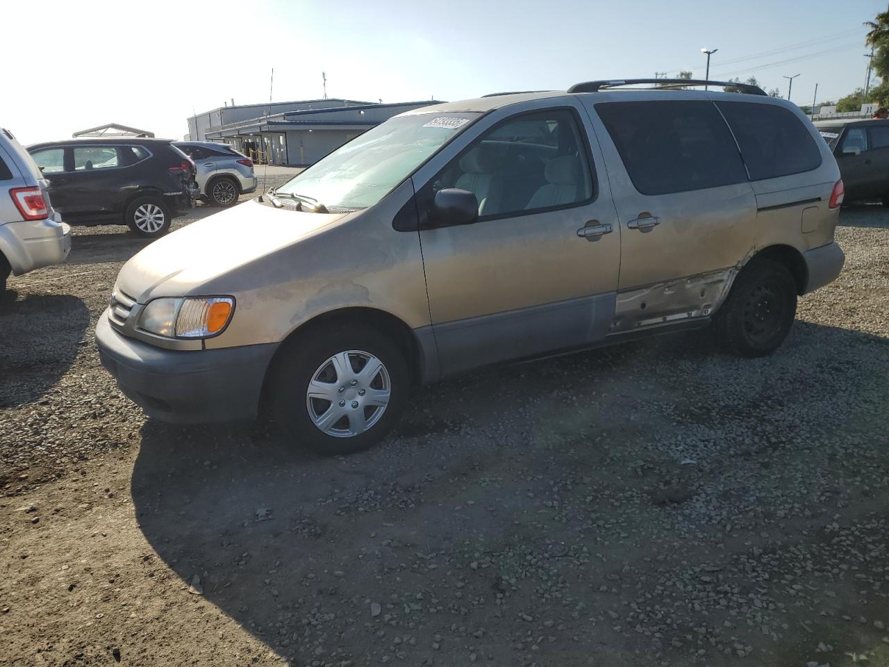 TOYOTA SIENNA CE 2002