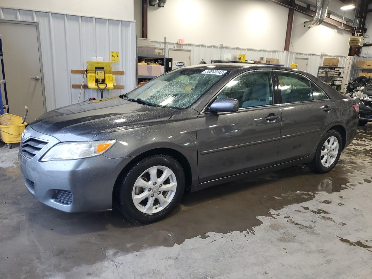 TOYOTA CAMRY BASE 2010