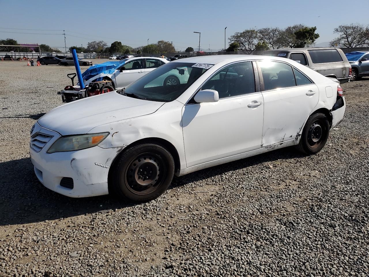 TOYOTA CAMRY BASE 2011
