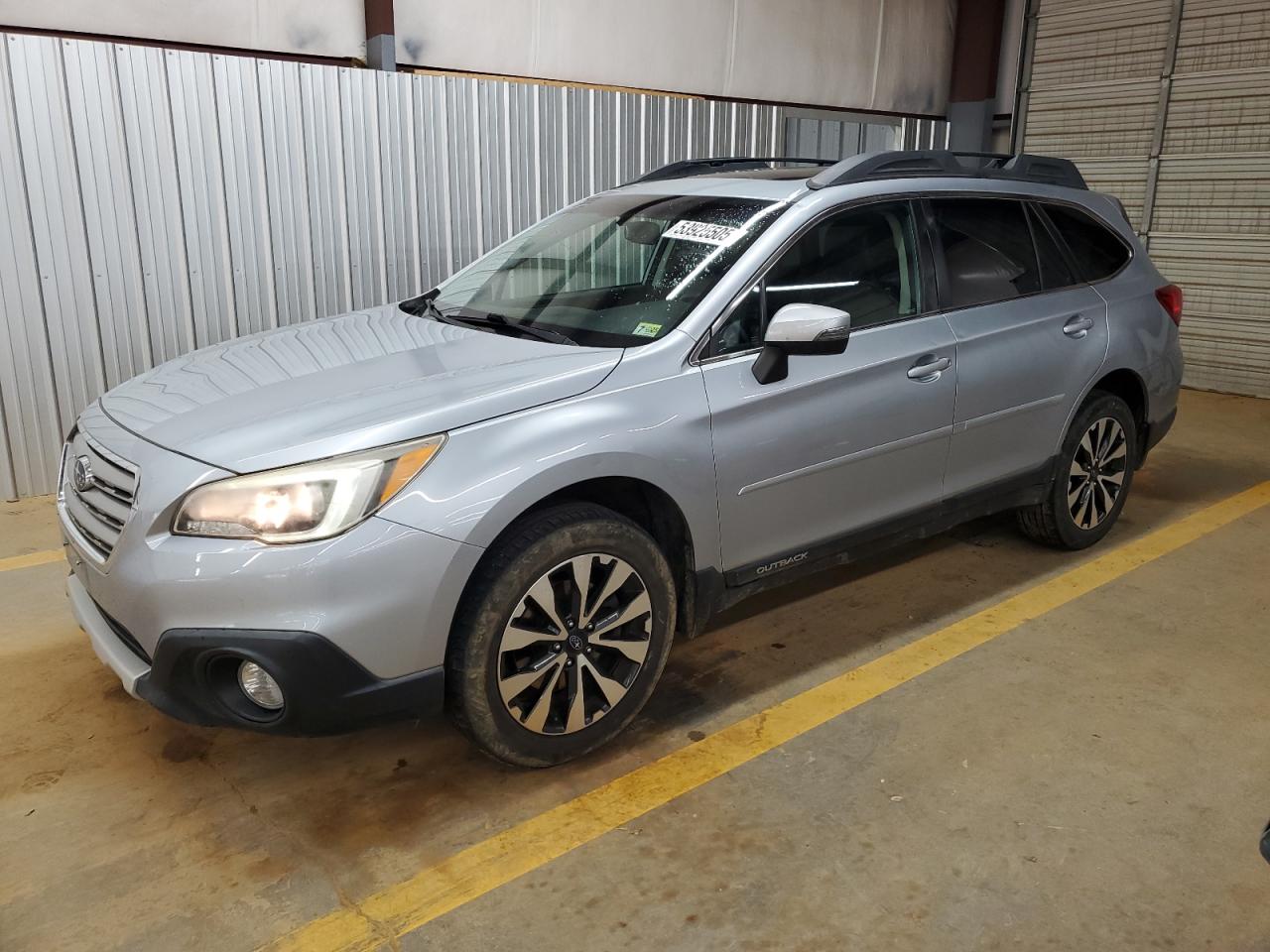 SUBARU OUTBACK 2. 2015