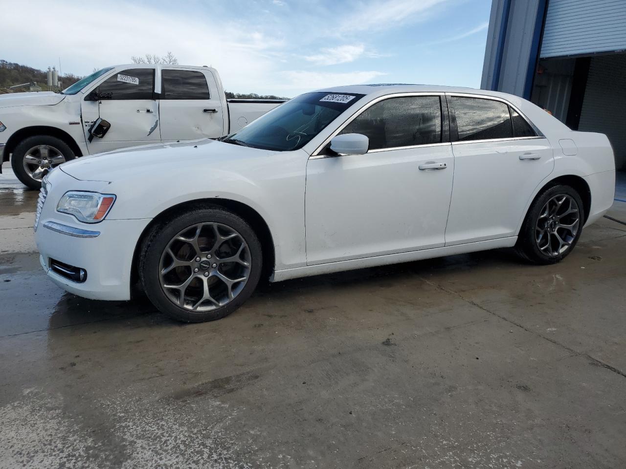 CHRYSLER 300 2013