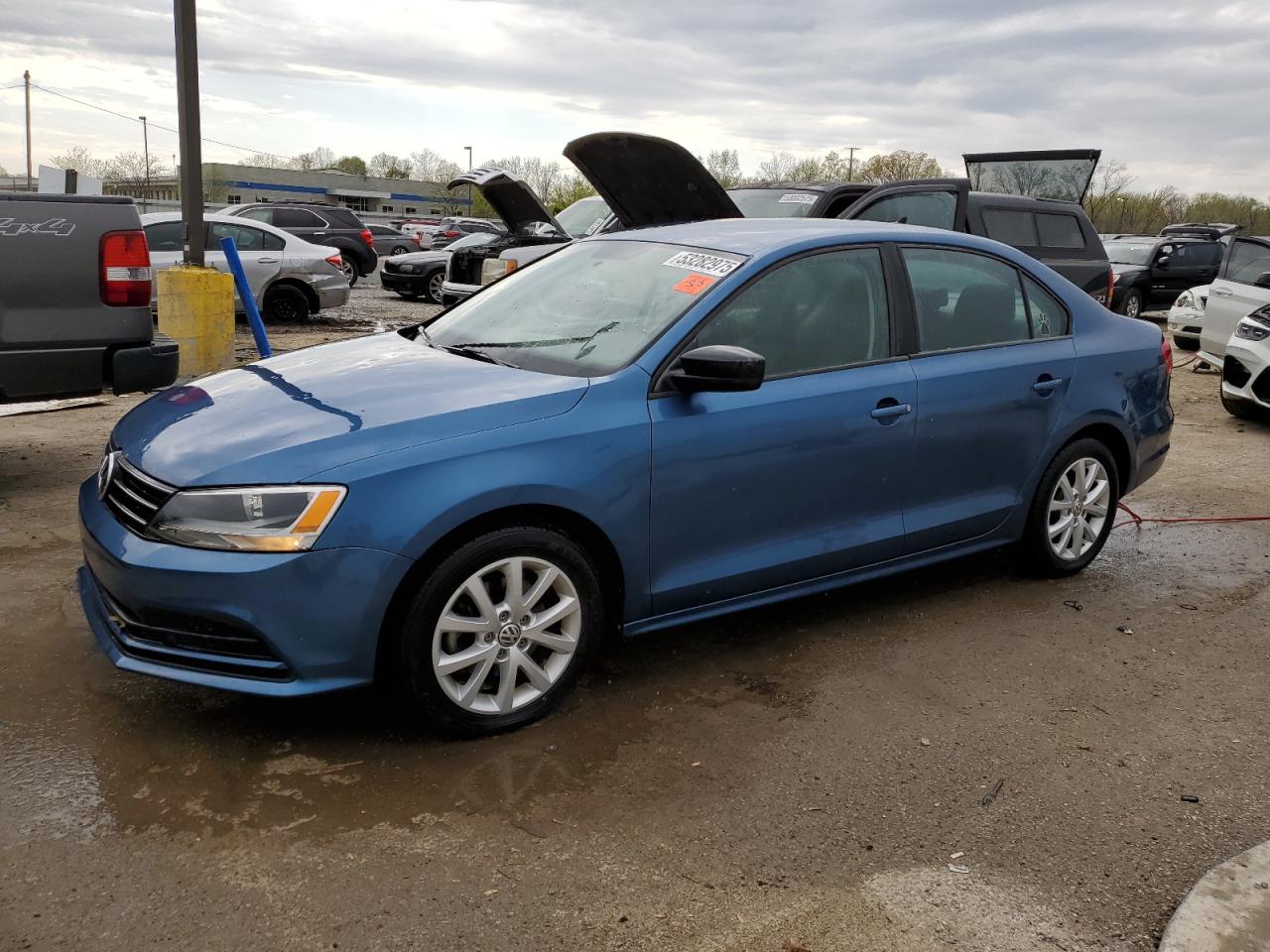 VOLKSWAGEN JETTA SE 2015