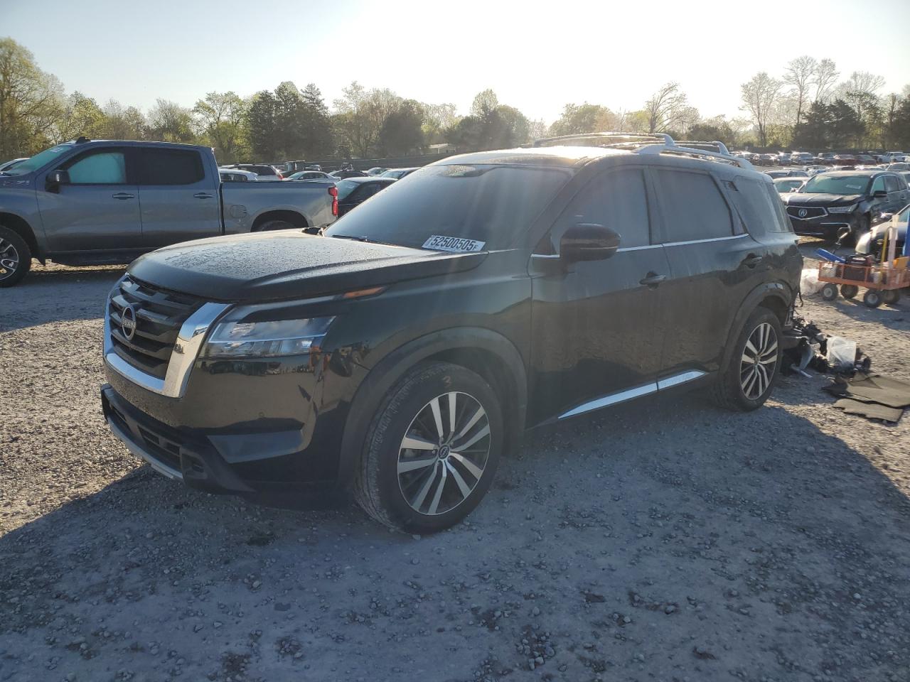NISSAN PATHFINDER 2024